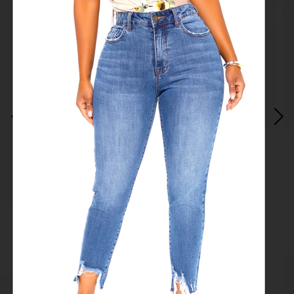 FASHION NOVA Erissa Distressed Hem Ankle Jeans